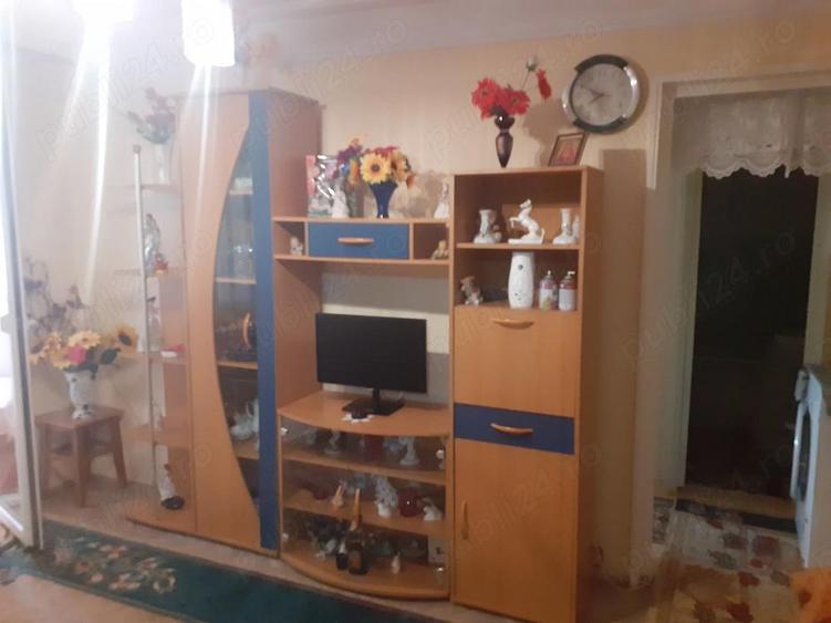 Vanzare Apart. 3 camere cf.2, semidec., et.2 din 4, mobilat si supr. utila 44.mp. Zona Viziru 1, - 1