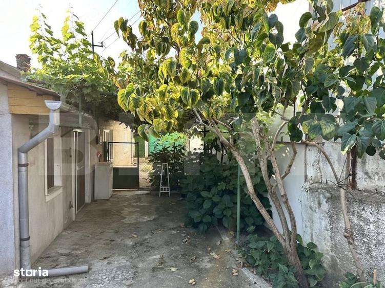 Casa de renovat 2 camere, zona linistita Cugir - 1
