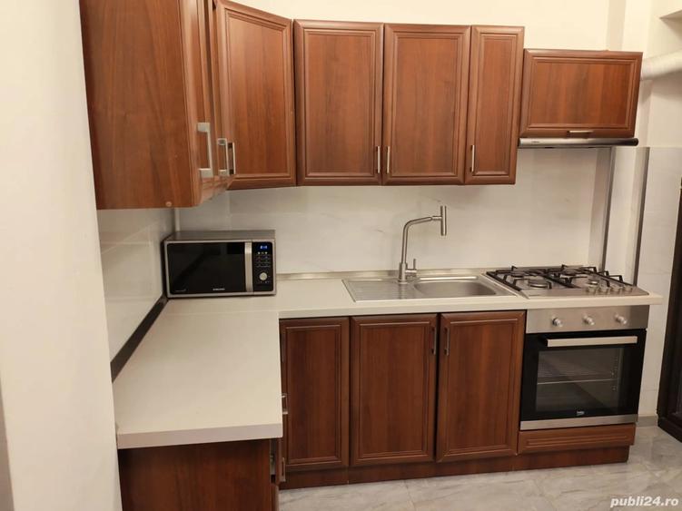 Proprietar, langa Facultatea de Medicina ,2 camere decomandate - 3