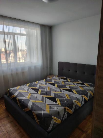 Proprietar vand apartament 2 camere - 2