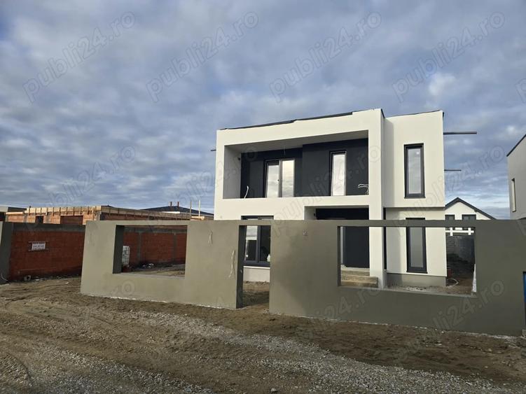 Casa de vanzare in Sanmartin - 4