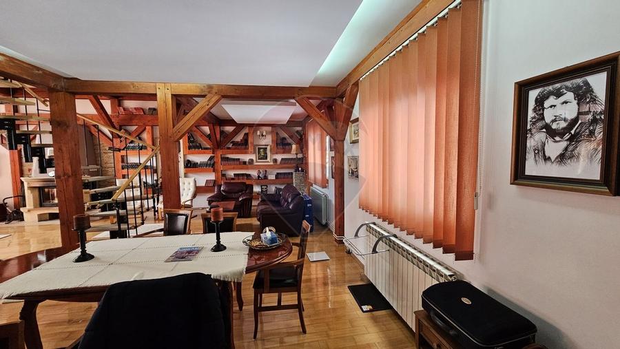 Vila de lux cu 4 camere de vanzare in Campulung Moldovenesc, Suceava - 9