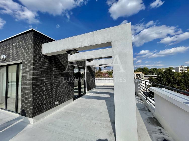 VILLA INDIVIDUALA BANEASA - lake view - 12