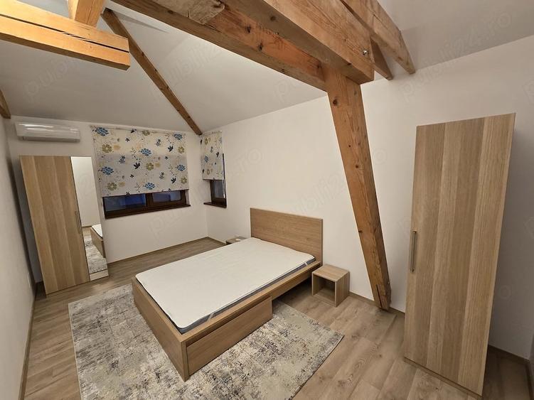 Casă cu 5 camere cu Teren 1000 Mp în Tamași