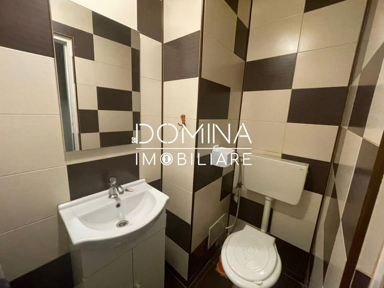 Vanzare apartament 3 camere, etaj 1, situat in Rovinari, strada Termocentralei - 8