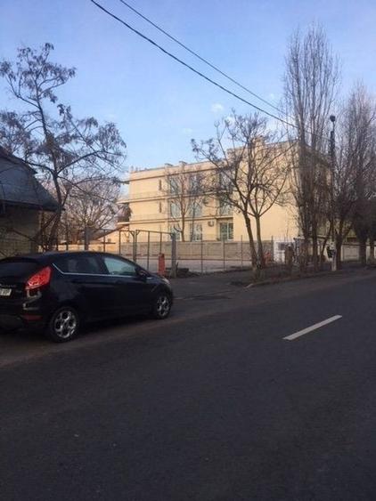 Baneasa, teren cu dubla deschidere - 1