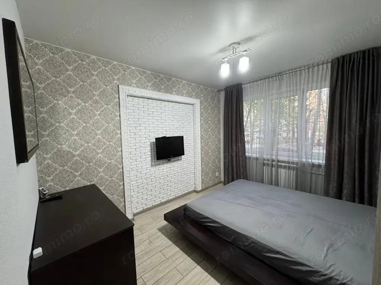 Apartament cu 2 camere decomandat în Gara de Nord