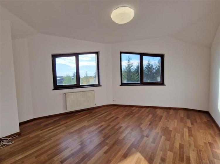 RECO Vila deosebita  in Santandrei cu teren generos - 12