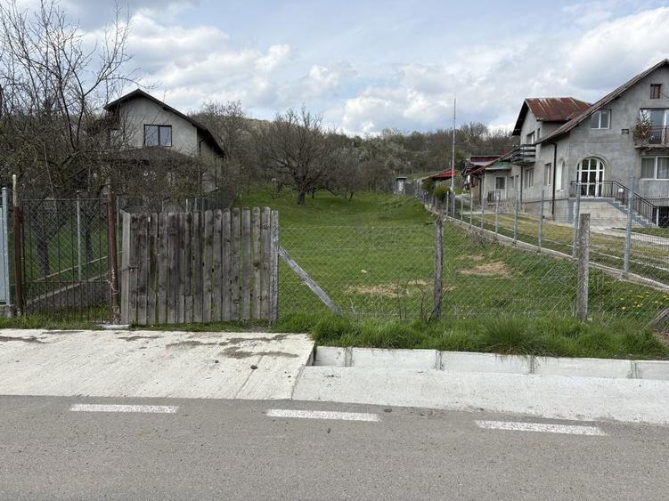 Vand teren Aninoasa Jud Dambovita - 5