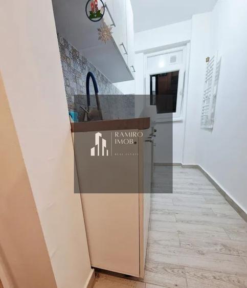 Apartament 2 camere decomandat Luica Sector 4 - 5