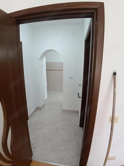 Apartament 2 camere nemobilat, recent renovat, etajul 4, zona bd dacia piatra neamt - 6