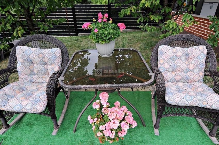 Eleganta si confortul se intalnesc aici! Proprietate superba de vanzare - 2