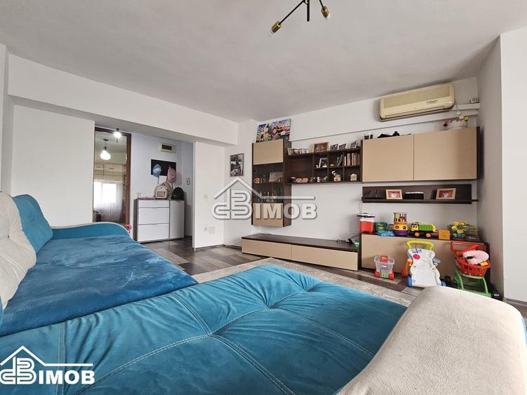 Apartament cu 3 camere, Calea București, etaj 3 - 3