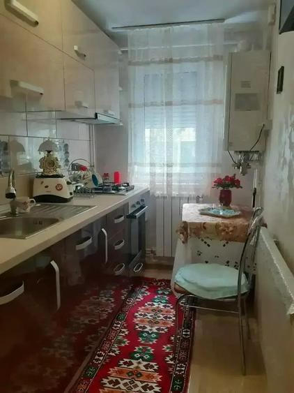 Vanzare Apart. 2 cam. cf.2, parter, mobilat si utilat la cheie, zona Obor - aproape de Market-Profi - 2