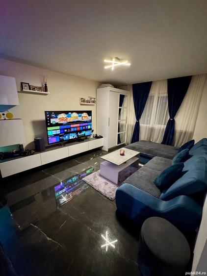 Garsoniera decomandata, renovata integral, etaj 1 Azuga - 1