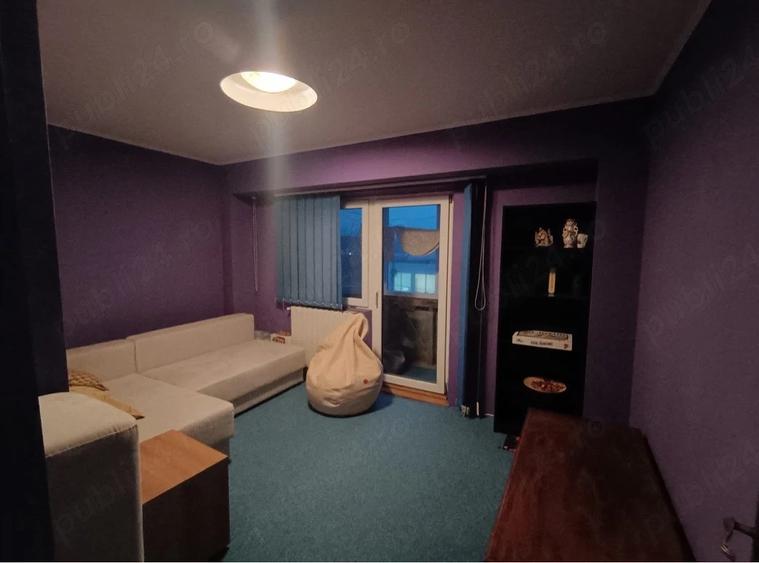 Apartament cu 3 camere decomandat în Snagov