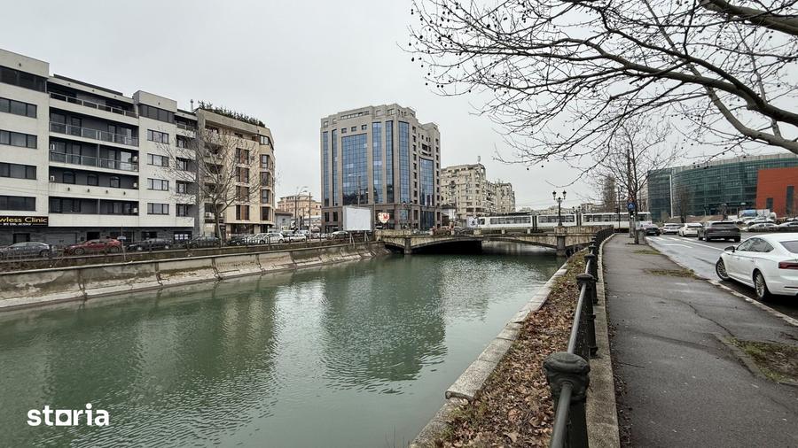 Apartament cu 3 camere decomandat în Nerva Traian