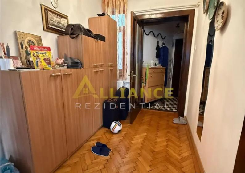 Apartament 2 camere etaj 1 zona Unirii centrala perfect pent - 8