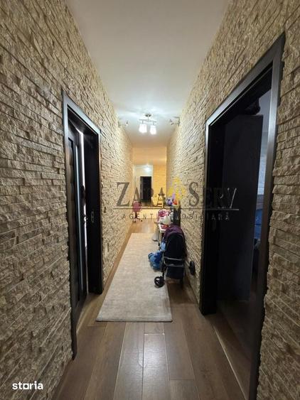 Apartament cu 3 camere decomandat în 9 Mai