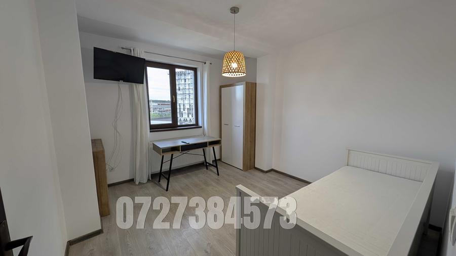 Apartament cu 3 camere semidecomandat în Cug