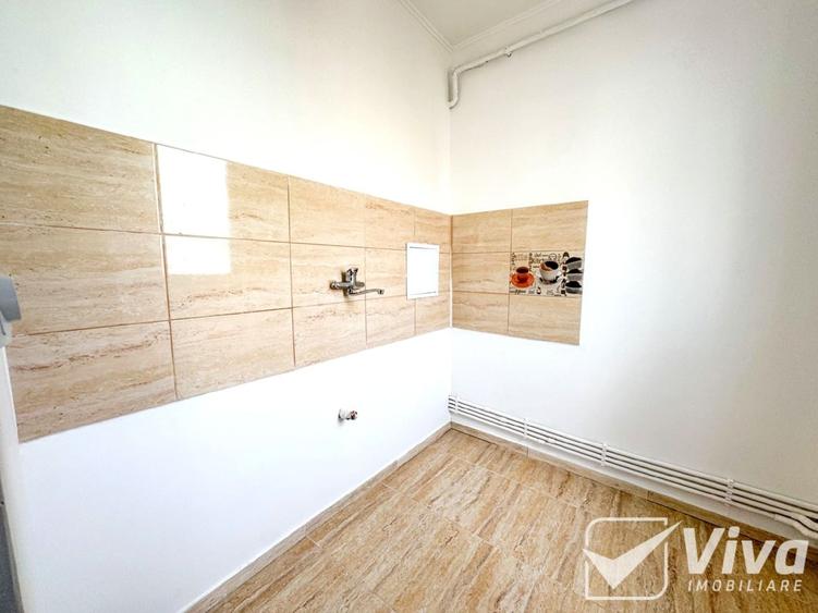 Apartament cu 3 camere semidecomandat în Alexandru cel Bun