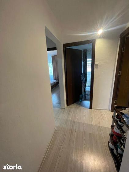 Apartament cu 3 camere în 1 Mai