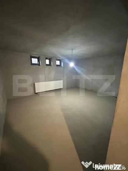 Casă cu 7 camere cu Teren 600 Mp în Micro 6