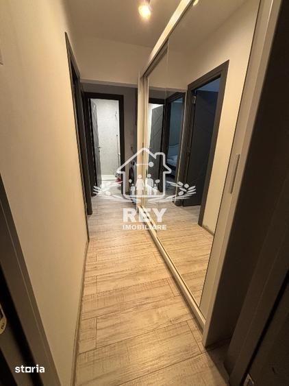 Apartament cu 3 camere, mobilat în Sub Arini