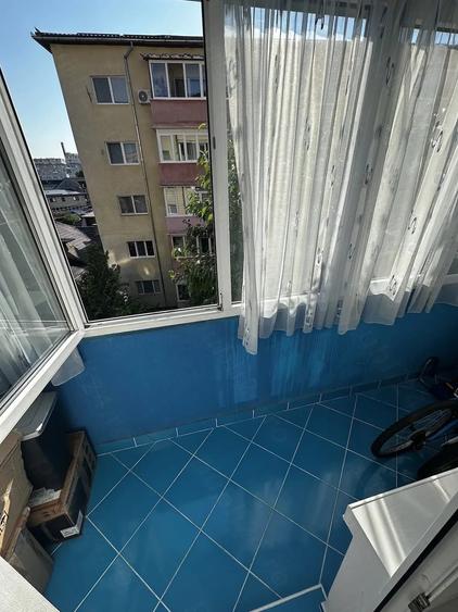Apartament cu 3 camere nedecomandat în Central