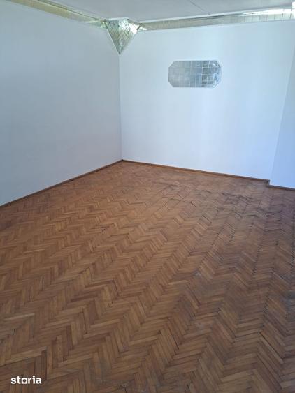 Apartament cu 2 camere decomandat în Soarelui