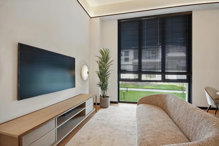 Penthouse cu 3 camere decomandat în Pipera