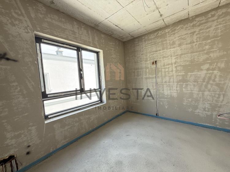 Duplex cu 4 camere cu Canalizare în Iris