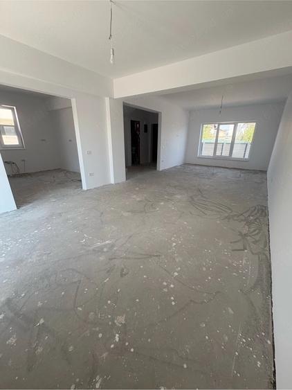 Casă cu 4 camere cu Teren 539 Mp în Central