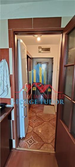 Apartament cu 2 camere decomandat, mobilat în Periferie