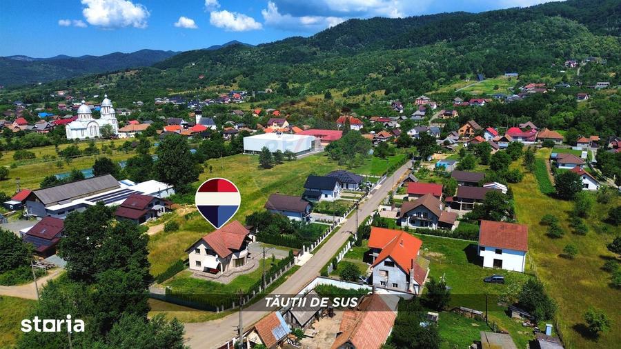 Casă cu 5 camere cu Teren 700 Mp în Central