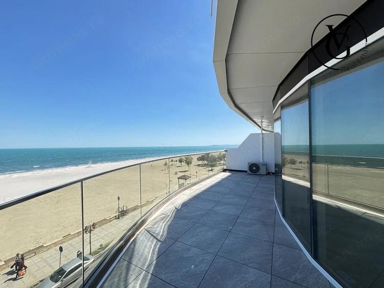 Apartament cu 3 camere semidecomandat în Nord
