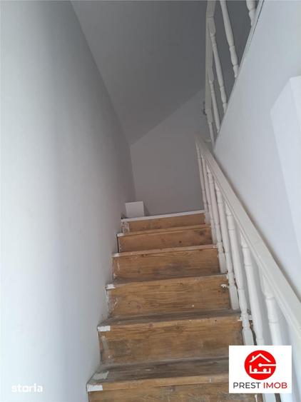 Casă cu 4 camere cu Teren 400 Mp în Pănet