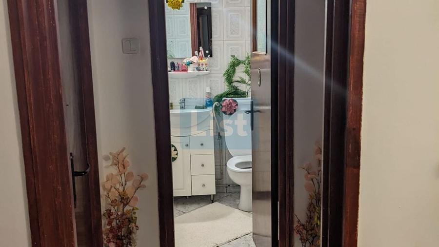 Apartament cu 2 camere decomandat în Autogară