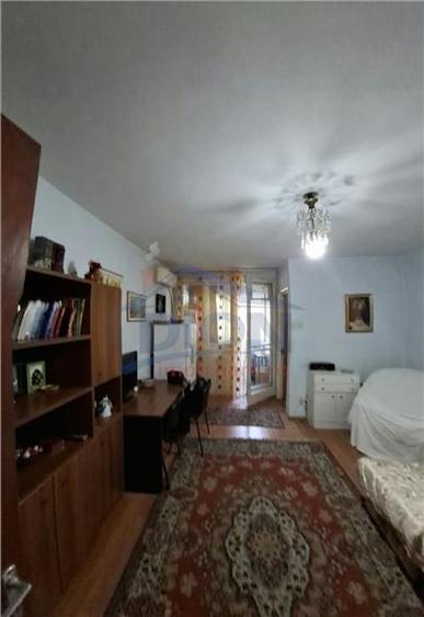 Garsonieră semidecomandată în Drumul Taberei