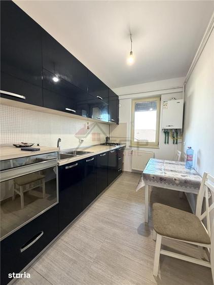 Apartament cu 3 camere decomandat în Cug
