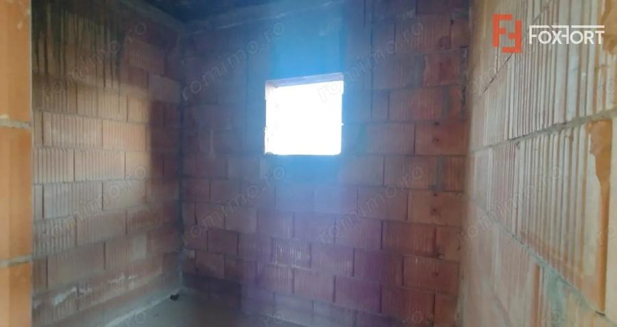 Casă cu 4 camere cu Teren 499 Mp în Becicherecu Mic