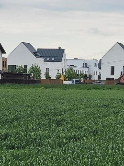 Teren 520mp, pe str. "Trei Lacuri", 90E/mp - 9