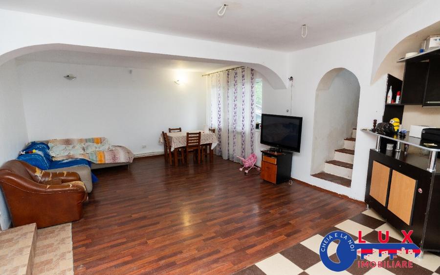 ID 6689 EXCLUSIVITATE Casa cu vedere la Lacul Somova! - 16