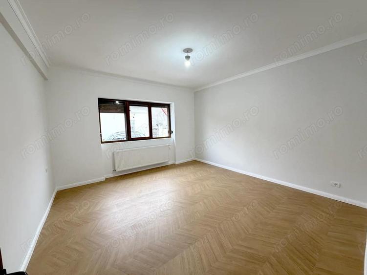 Complex rezidential 4 apartamente cu 3 cam zona centrala investitie, locuit - 4