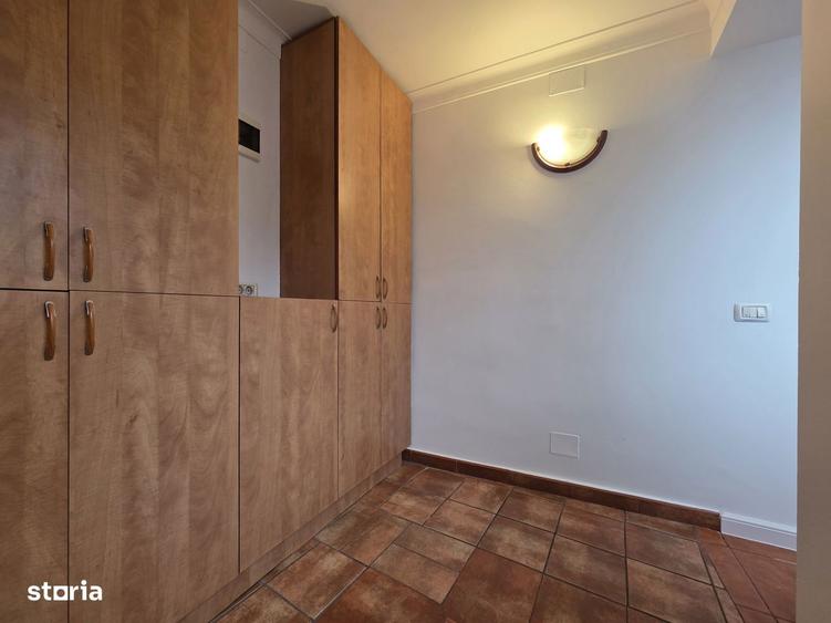 Townhouse urban renovat | Parcul Carol Rond Regina Maria - 10