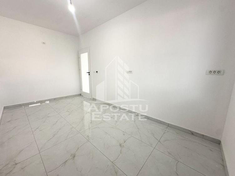 Duplex cu 5 camere, despartit prin camera tehnica, finalizat la asfalt - 9