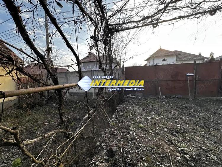 Casa Veche 1242 mp Teren Intravilan imprejmuita sfalt toate utilitatile bransate - 7