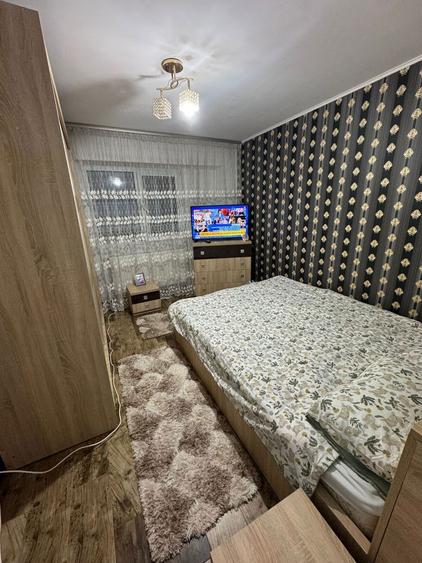 De vanzare apartament cu 3 camere decomandat - 4