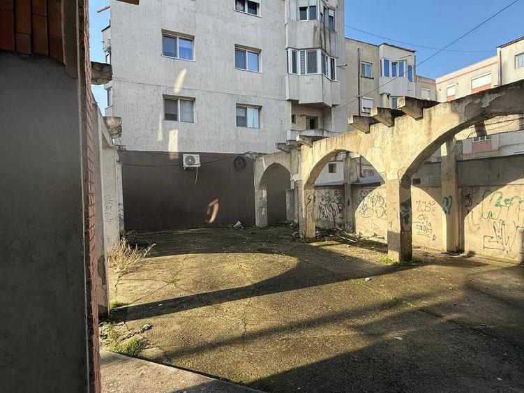 Spatiu coemrcial si terasa - 8