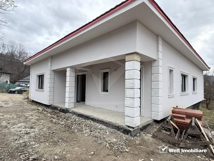 Casa moderna, aproape de oras - 2